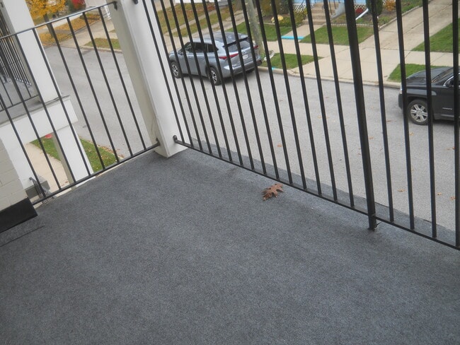 Building Photo - 1498 Winchester Ave