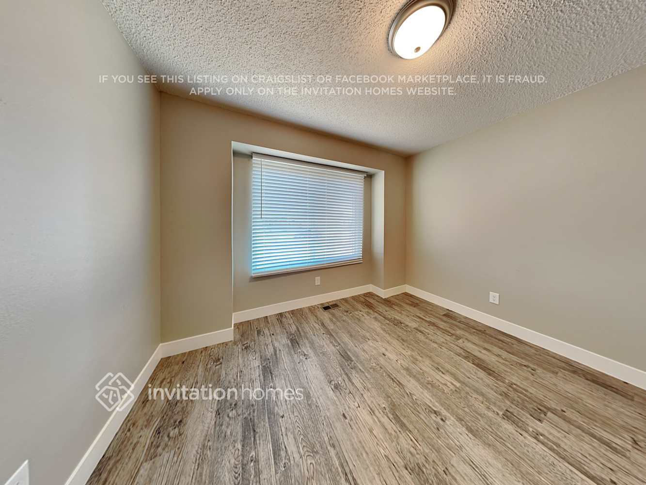 Building Photo - 1125 Hallamwood Dr