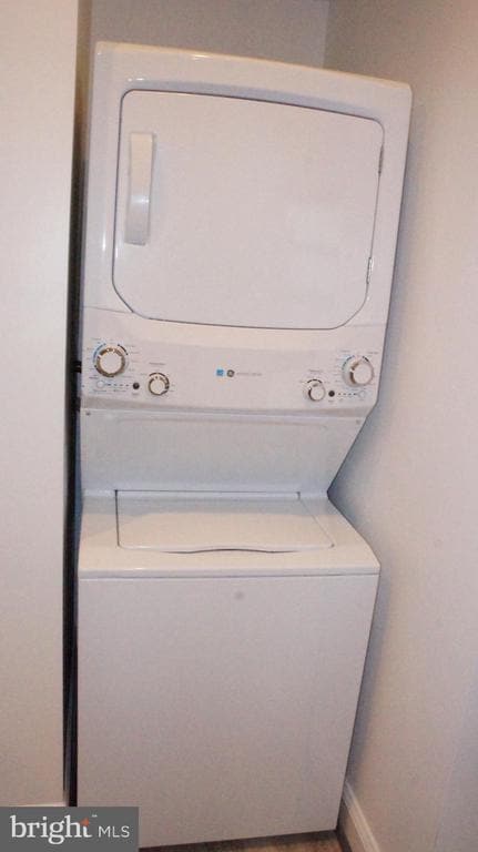 Building Photo - 1900 S Randolph St