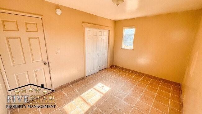 Building Photo - 2105 Del Amo Way