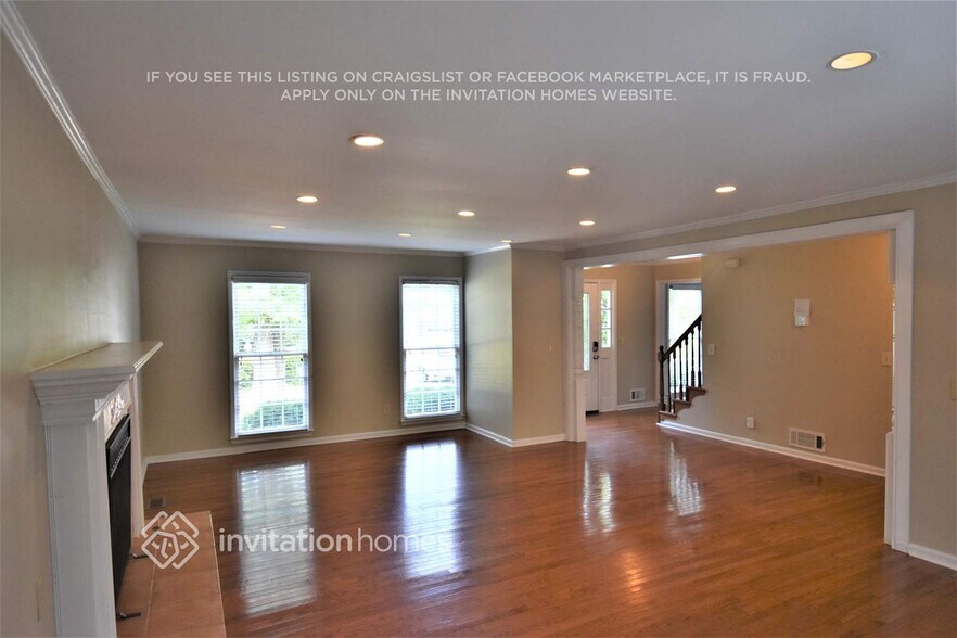 Building Photo - 125 Astwood Ct
