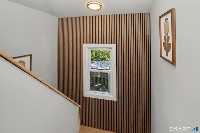 Building Photo - 92 Burwood Ave
