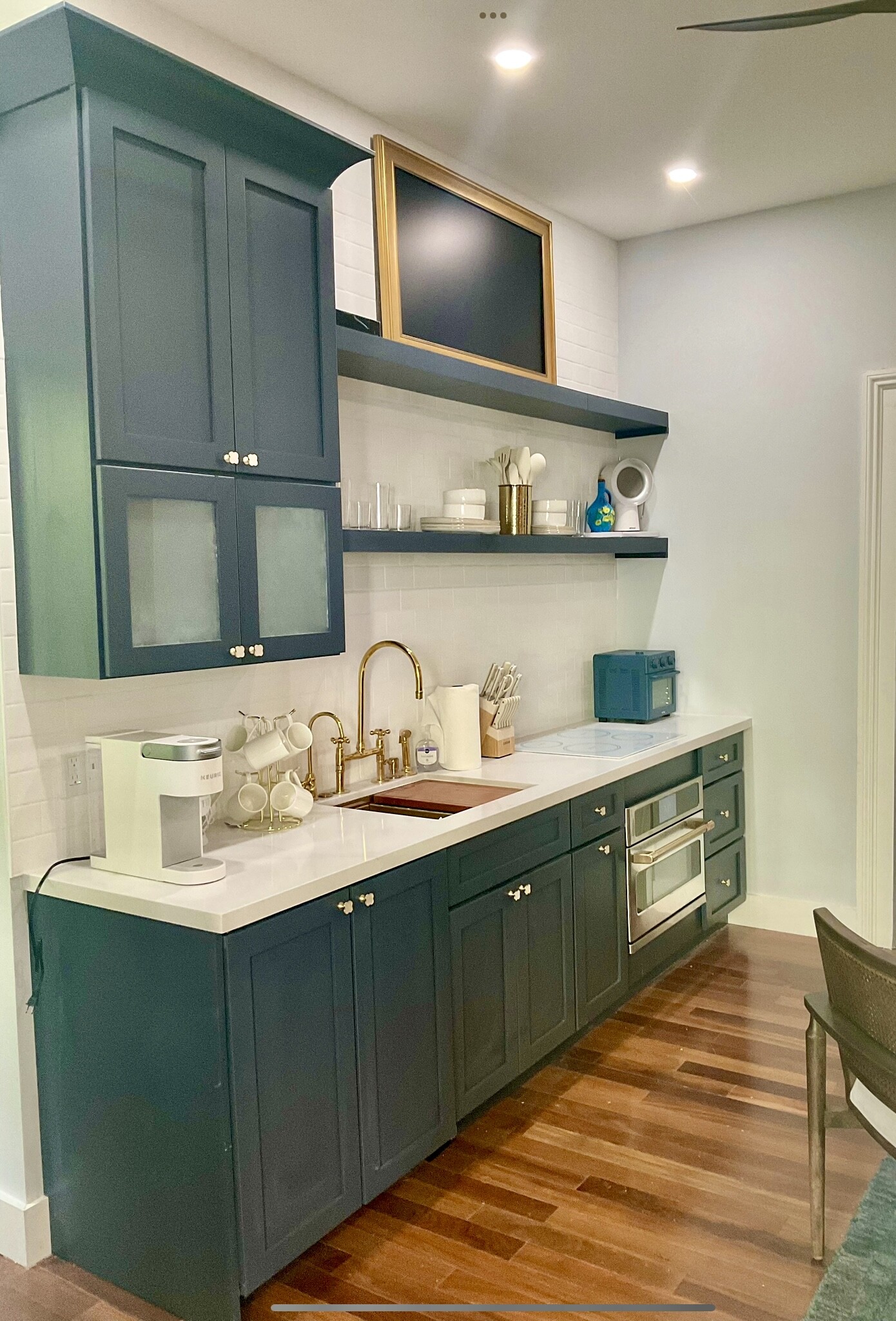 Kitchen - 400 Simonton St