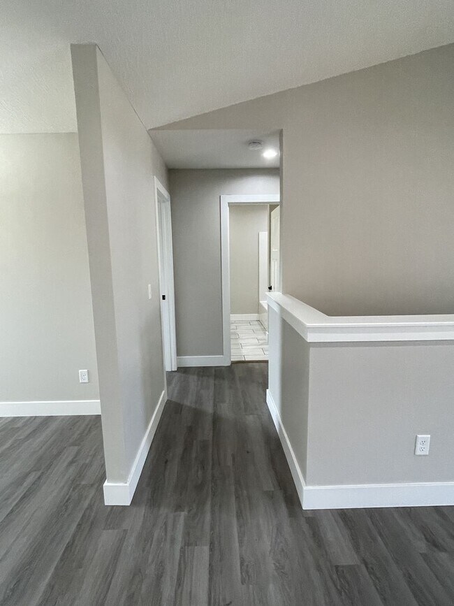Building Photo - 108 Kennedy Ct