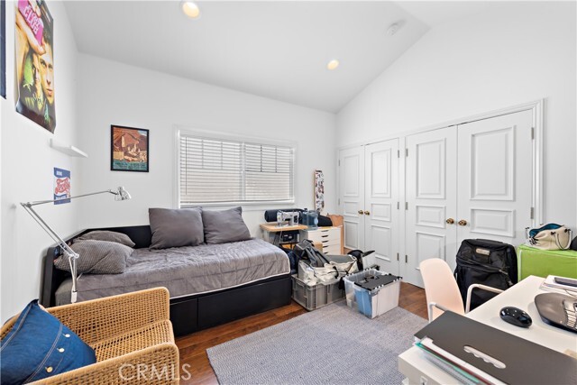 Building Photo - 414 Carnation Ave