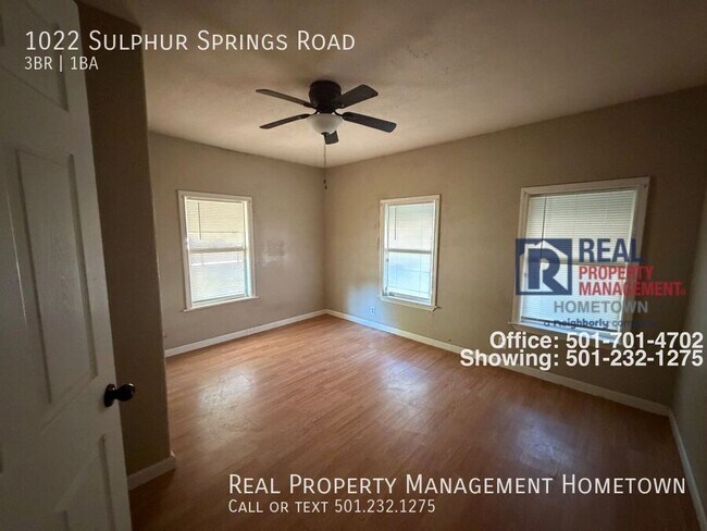 Building Photo - 1022 Sulphur Springs Rd