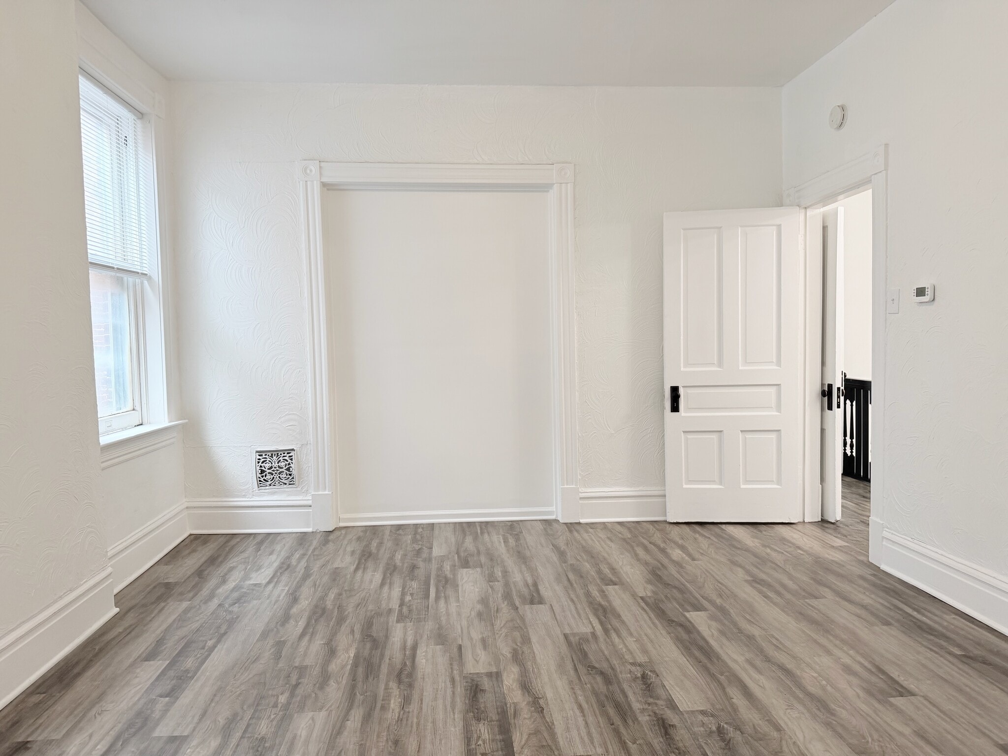 Building Photo - 3452 Alberta St