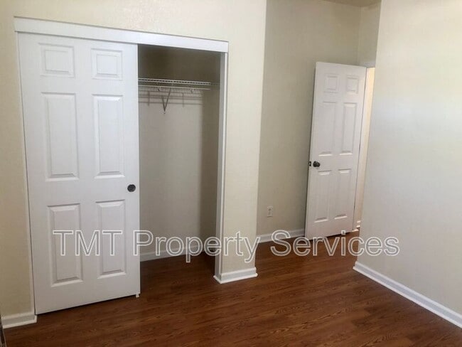 Building Photo - 2362 Dunsley Cir