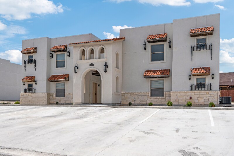 Building Photo - 115 Colorado St