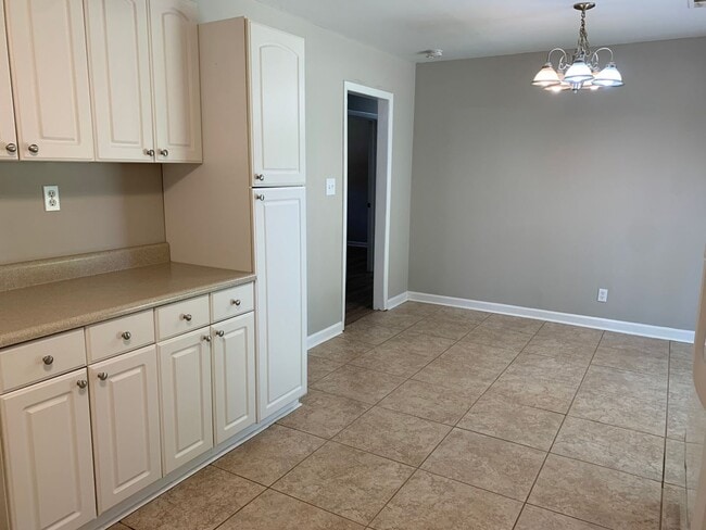 Building Photo - Wow! Beautiful brick 3 bedroom 2 bathroom home near Stone Mountain Village! Must See