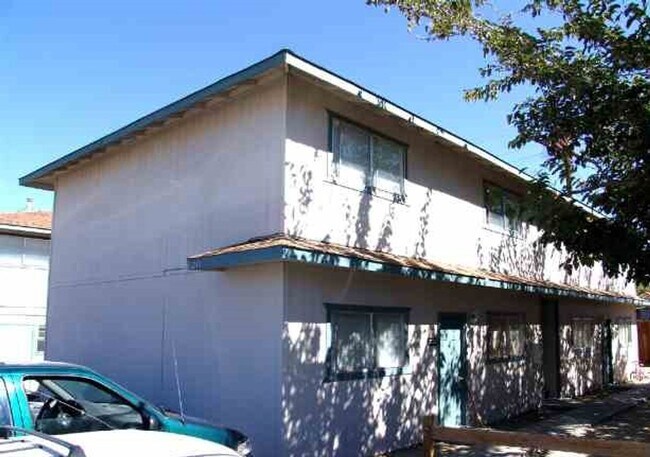 Building Photo - 620 D St