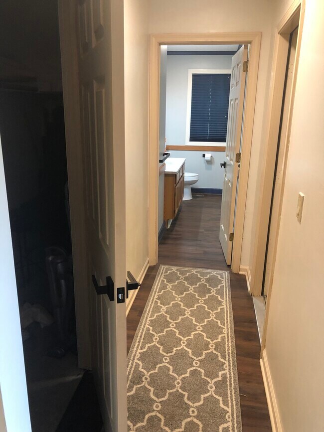 Hall on right of Entrance - 120 Courtyard Ln