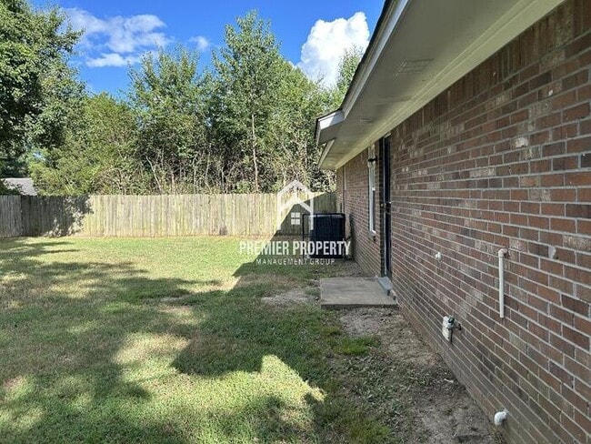 Building Photo - 10554 French Fort Dr