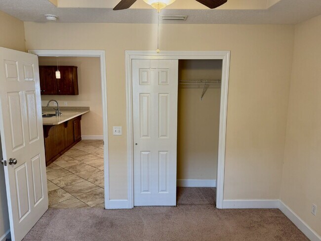 Building Photo - Charming 2 Bed, 2 Bath Home in Lynn Haven, FL - Perfect for Cozy Living!