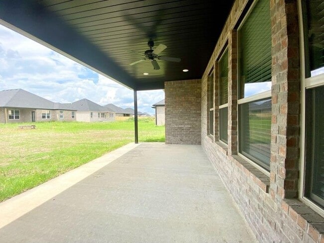 Building Photo - 730 Marianne St