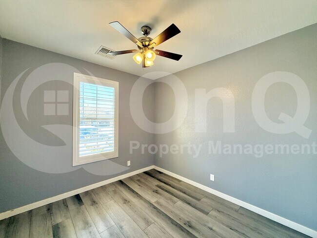 Building Photo - 3148 E Merlot St