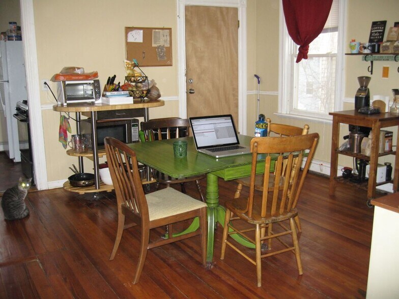 Building Photo - 195 Lippitt St