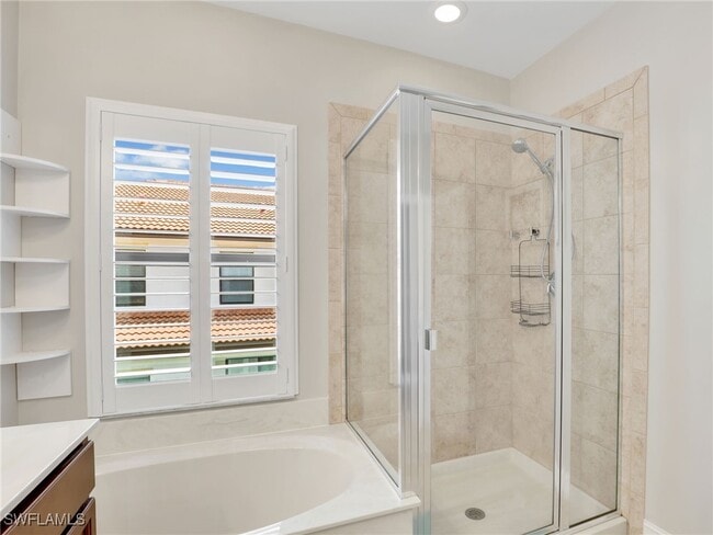 Building Photo - 15851 Portofino Springs Blvd