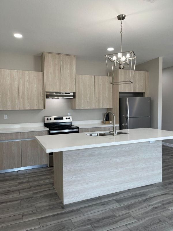 Building Photo - 424 3 1/2 Street