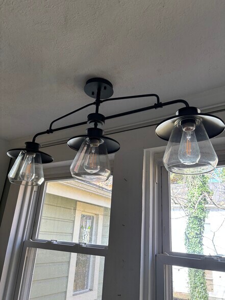 kitchen lighting - 127 Shelburne Rd