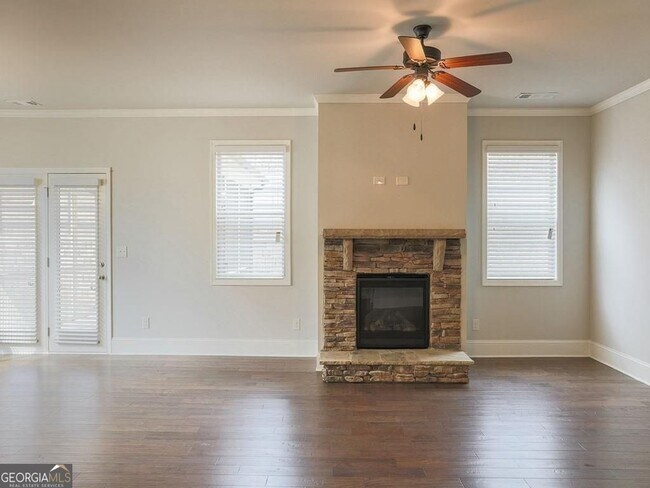 Building Photo - 5650 Carruth Lake Dr