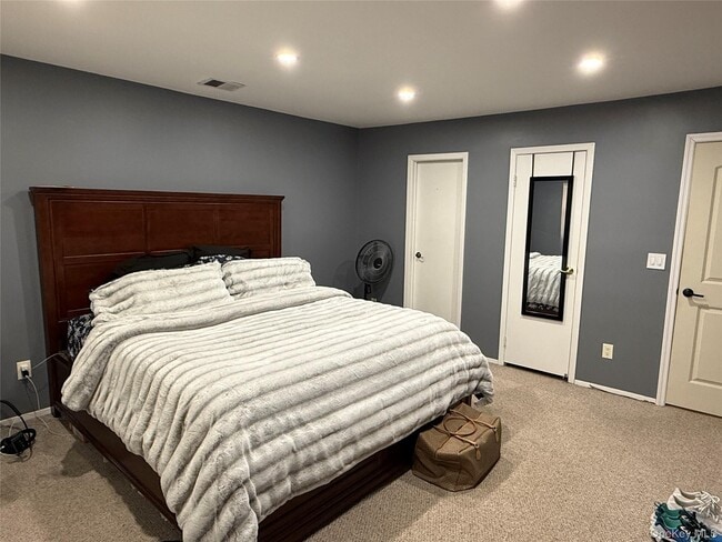 Building Photo - 12 Paine Commons