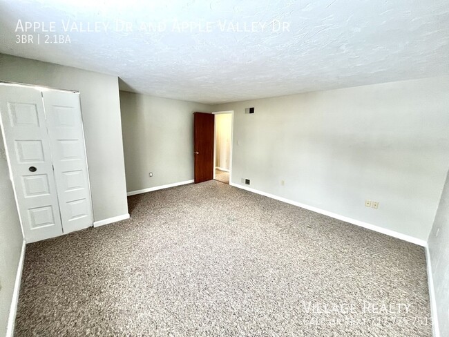 Building Photo - END-unit available now! Extremely spacious...