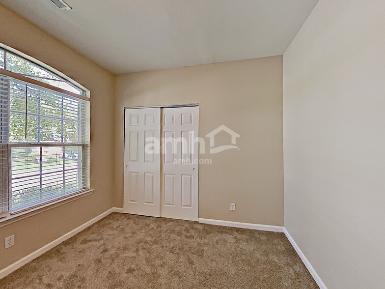 Building Photo - 1200 Nighthawk Ct