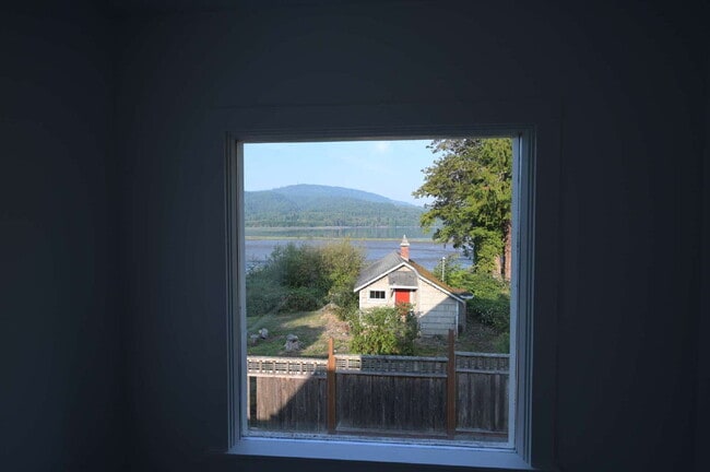 Building Photo - 2 bed 1.5 bath in Blyn