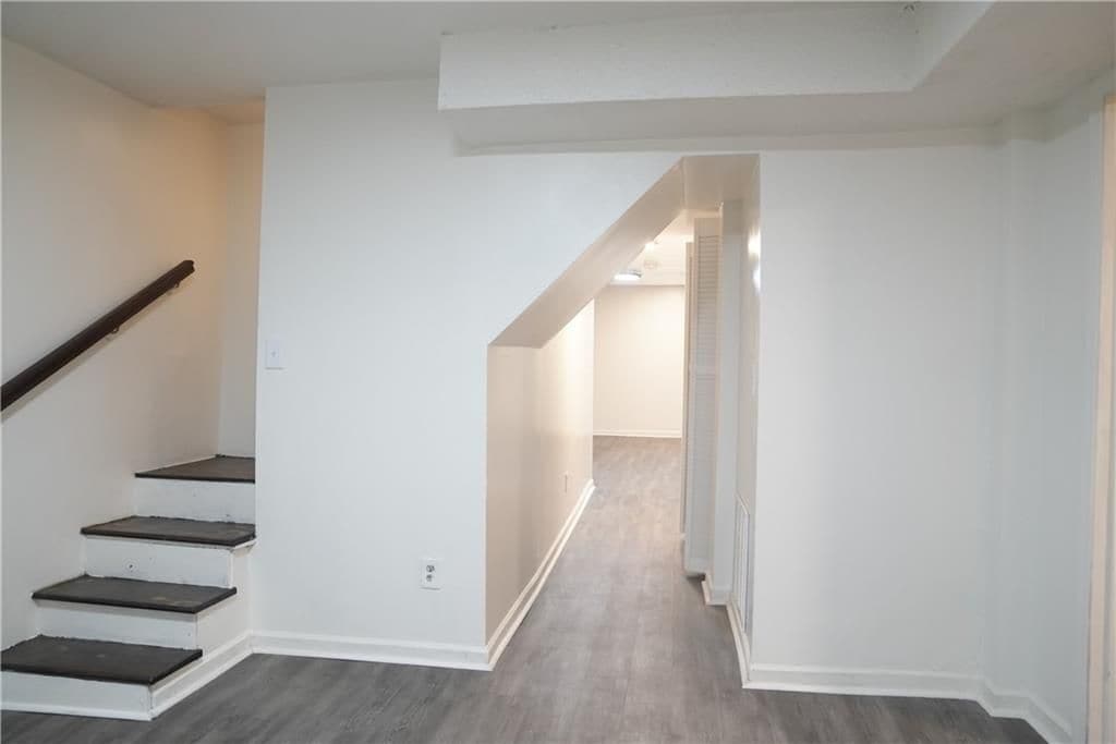Building Photo - 1336 Willow Trail SW