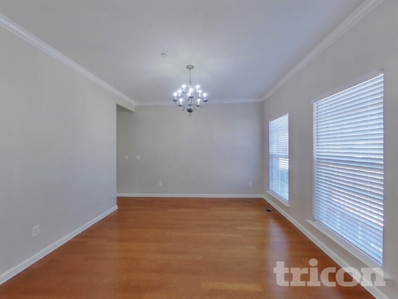 Building Photo - 4620 Van Leer Ct