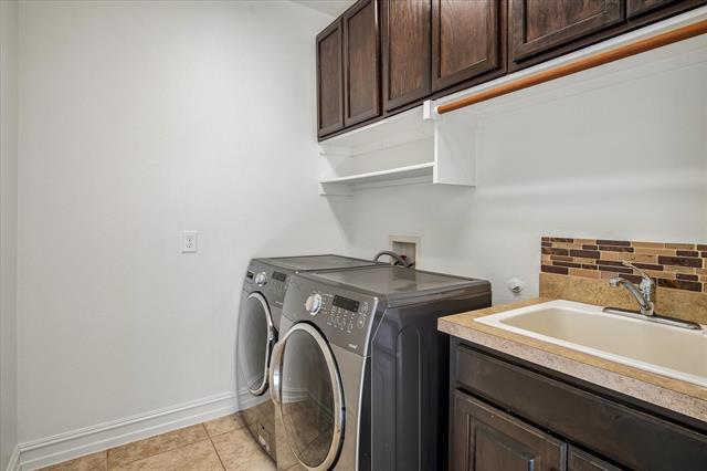 Building Photo - 1037 Everglades Dr