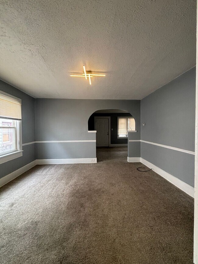 Building Photo - ParkHeights8827