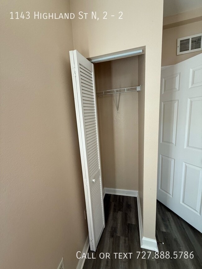 Building Photo - 1143 Highland St N