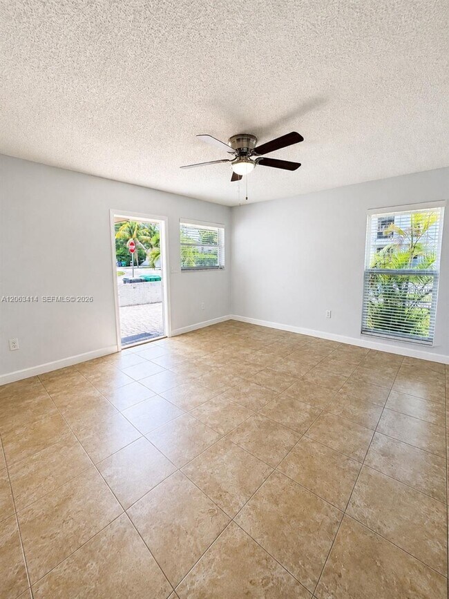 Building Photo - 5780 SW 61st St