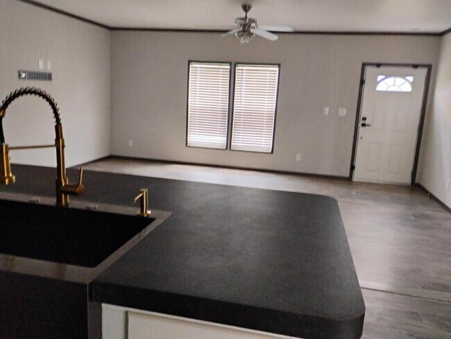 Building Photo - 997 Barton Ln