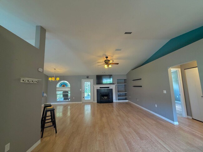 Building Photo - 3946 NW 59th Ave