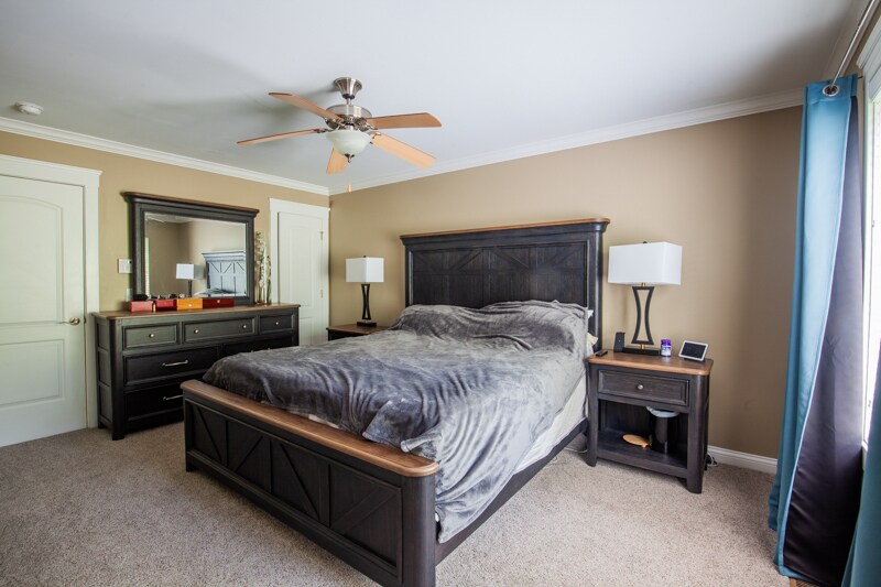 Building Photo - 3220 Linwood Ave