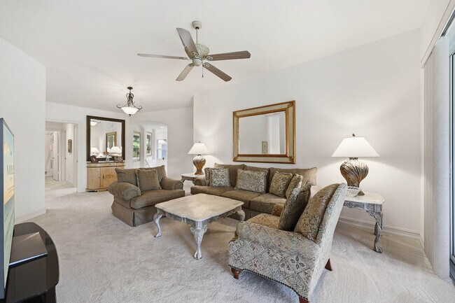 Building Photo - 866 Carrick Bend Cir