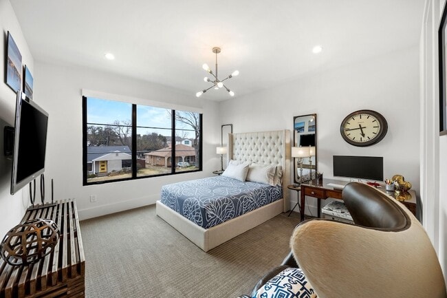 Building Photo - 4902 Linnet Ln