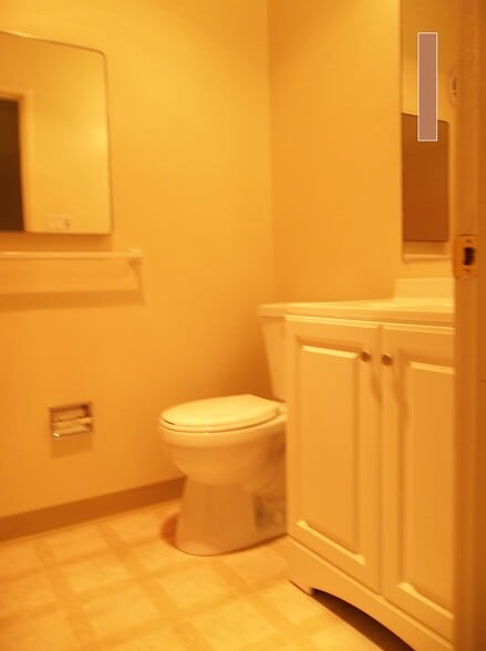 Building Photo - 1514 Lincoln Blvd