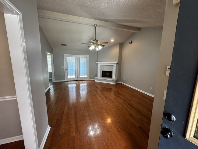 Building Photo - Home for Rent