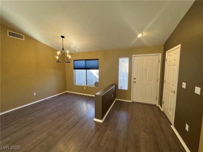 Building Photo - 9945 Bundella Dr