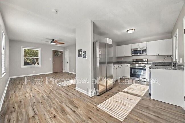 Building Photo - 1032 Barrow Ct