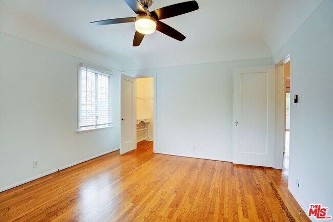 Building Photo - 10372 Tennessee Ave