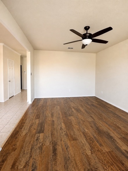 Building Photo - 429 Mariscal Pl