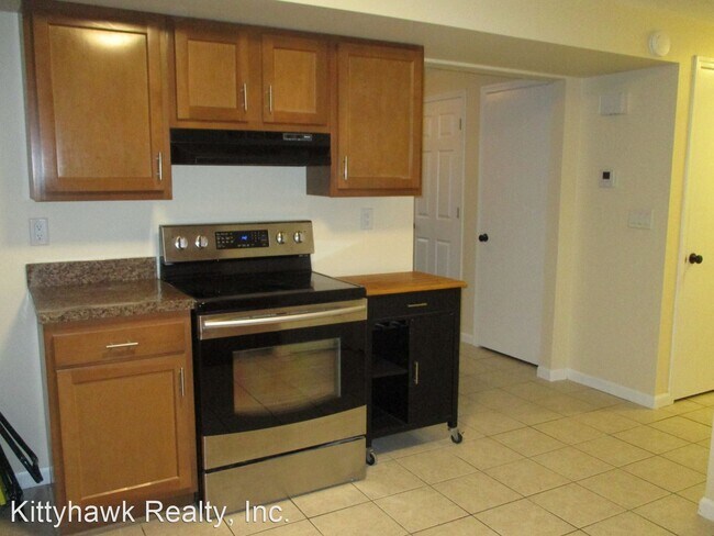 Building Photo - 4 br, 2.5 bath House - 4900 Arrowview Drive