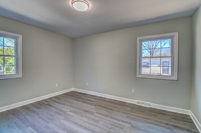Building Photo - 1408 Delview Rd