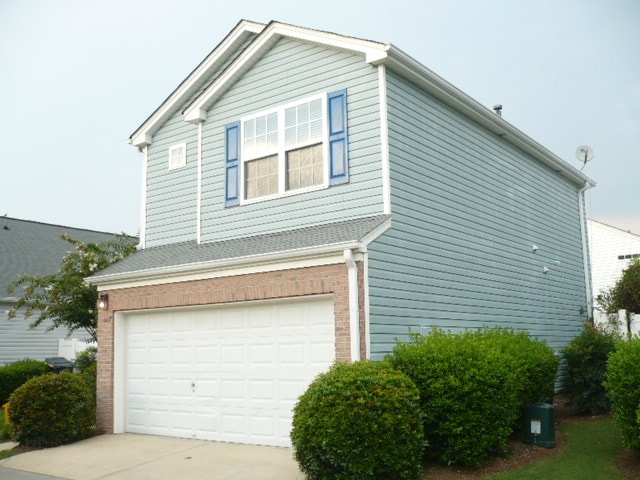 Building Photo - 127 Swanee Ln