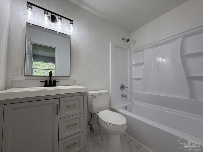 Building Photo - 5230 Springhill Dr